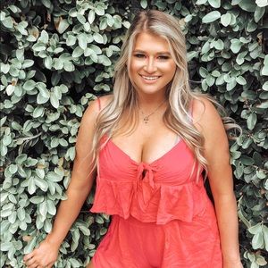 Meet your Posher, Haley